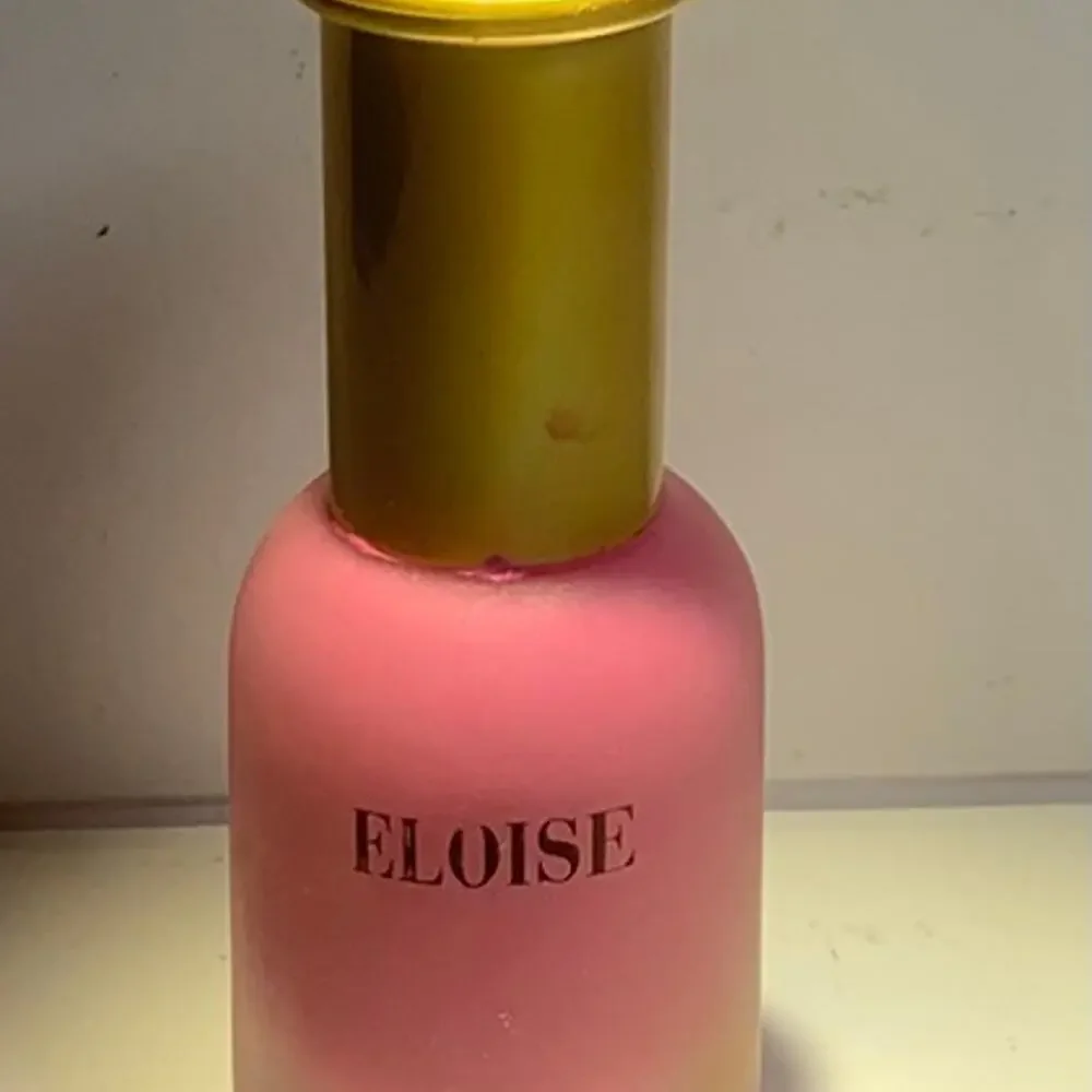 Eloise Liquid Bubblegum Pink Blusher